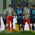 Sốc: CĐV Inter Milan mất ngón tay sau khi ném pháo hoa suýt hạ sát thủ môn Indonesia 1