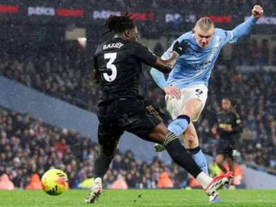 Báo động Man City: Haaland tự xin thay ra, Pep Guardiola tiết lộ nguyên nhân gây sốc