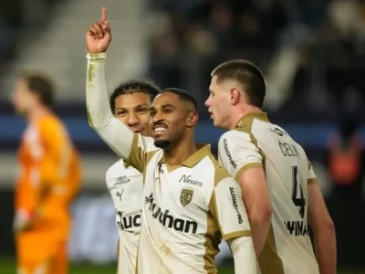 Lens vs Monaco: Pháo đài Bollaert-Delelis chờ đón ‘thợ săn’ Monaco?