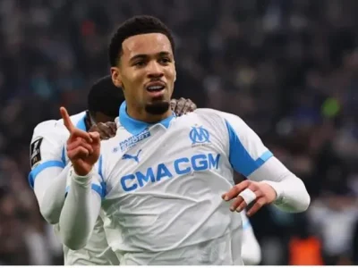 HLV Marseille thẳng thừng cảnh báo Ethan Nwaneri: ‘Tài năng Arsenal còn thiếu sót nghiêm trọng!’