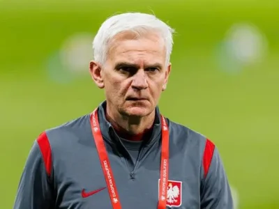 Sốc: Cựu HLV từng cầm quân ở Champions League đột ngột qua đời khi đang chạy bộ