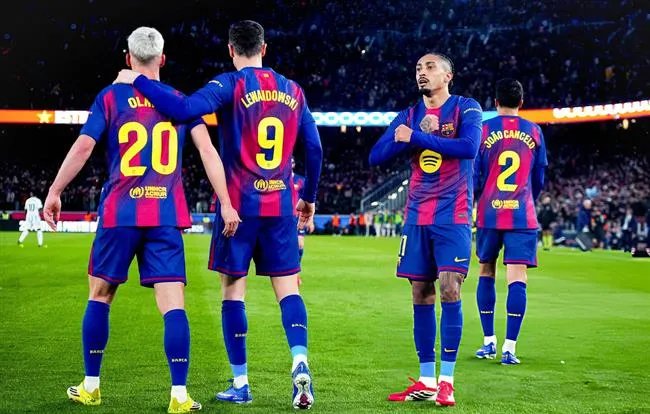Hansi Flick đánh giá cao tinh thần vượt khó của Barca 1