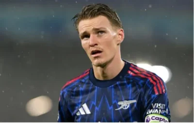 Bom tấn: Odegaard dính chấn thương, chính thức vắng mặt trước Chelsea, Arsenal lao đao 1