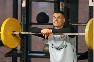 Sốc: Granit Xhaka chắc chắn vắng mặt, Sunderland mất 'linh hồn' trước Arsenal 1